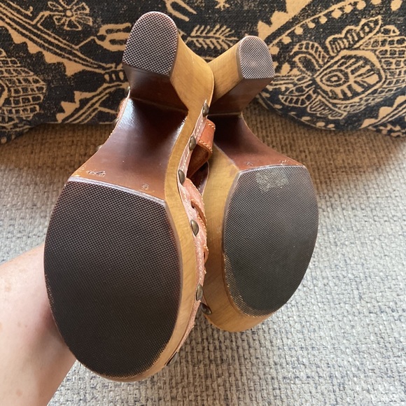 ❤️HEELS❤️ - Picture 4 of 4